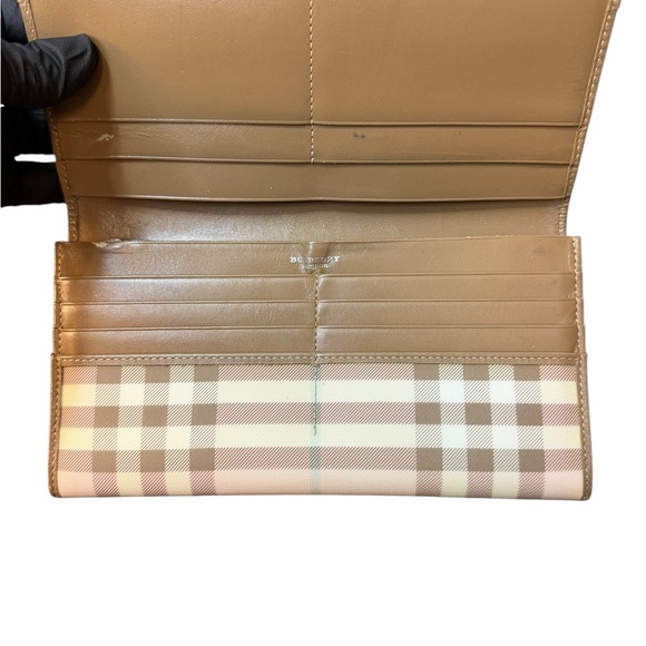 Burberry Candy Check Foldover Long Wallet (A229) - Picture 6 of 16